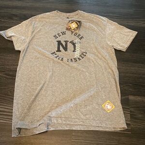 NWT🍍NEW YORK BLACK YANKEES NEGRO LEAGUE T SHIRT 🍍SIZE LARGE 🍍M-2